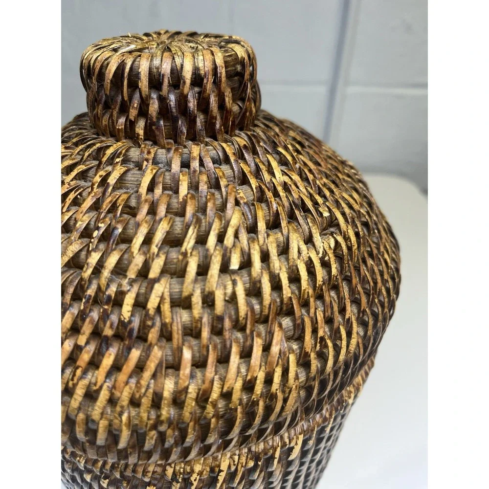VTG‎ Rattan Wicker Lidded Basket Ginger Jar Woven Coil Cane Storage Vase